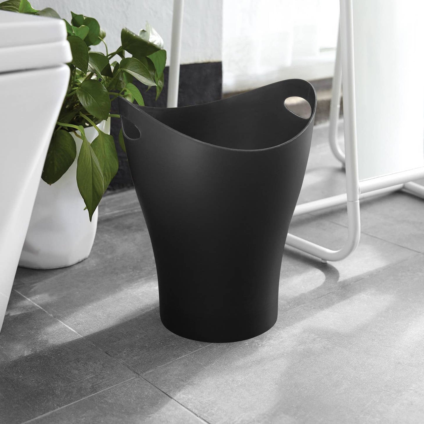 Garbino Trash Can